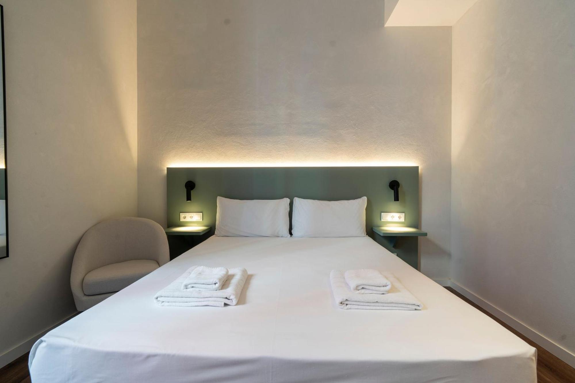 Hotel Vlc Host - Reina 168 à Valence Extérieur photo